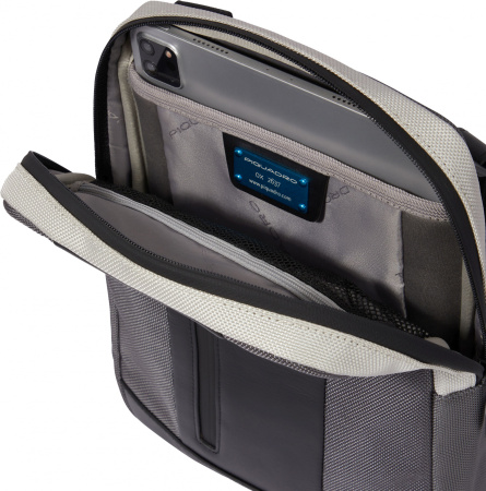 Вертикальная сумка Piquadro Brief2 Special CA1816BR2S/GRN