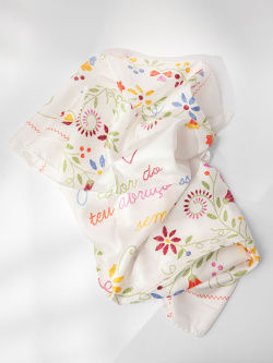 Платок Coccinelle Embroidery 5ACDBSJV380101 M85 multi blanco