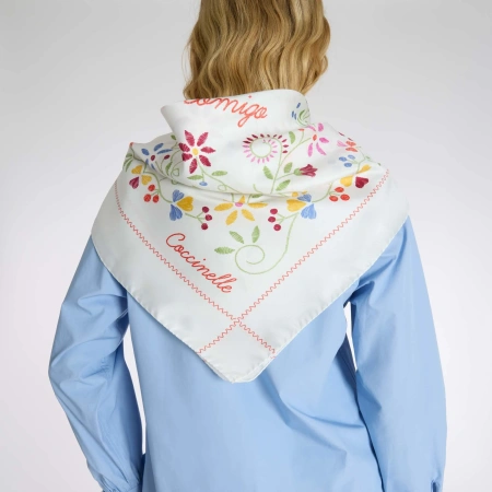 Платок Coccinelle Embroidery 5ACDBSJV380101 M85 multi blanco